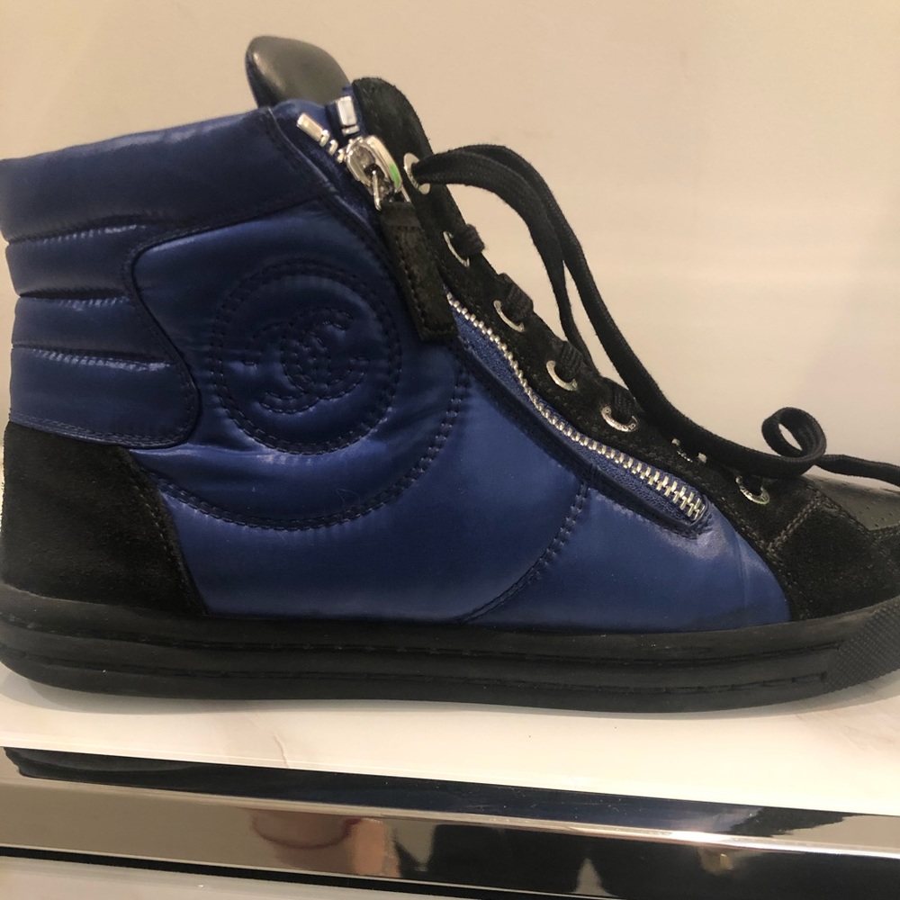 Chanel 2 tone black and blue sneakers size 38
